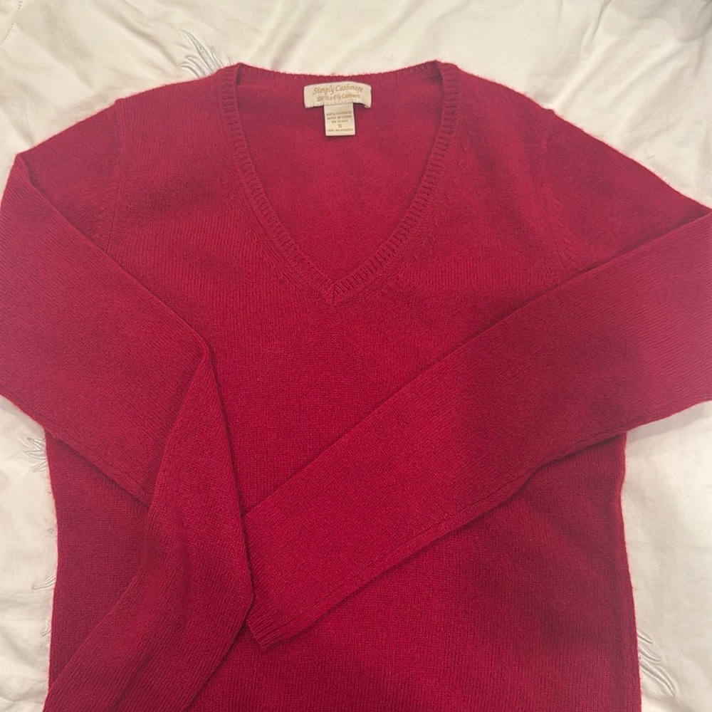 Red cashmere top/sweater